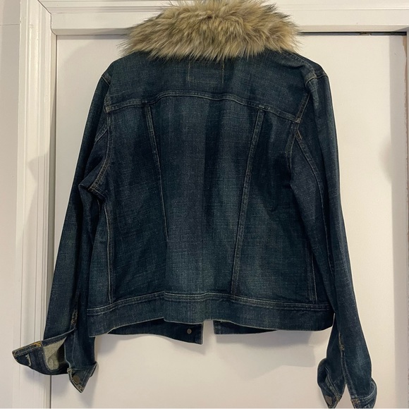 Denim Jacket with Fur - Picture 5 of 5